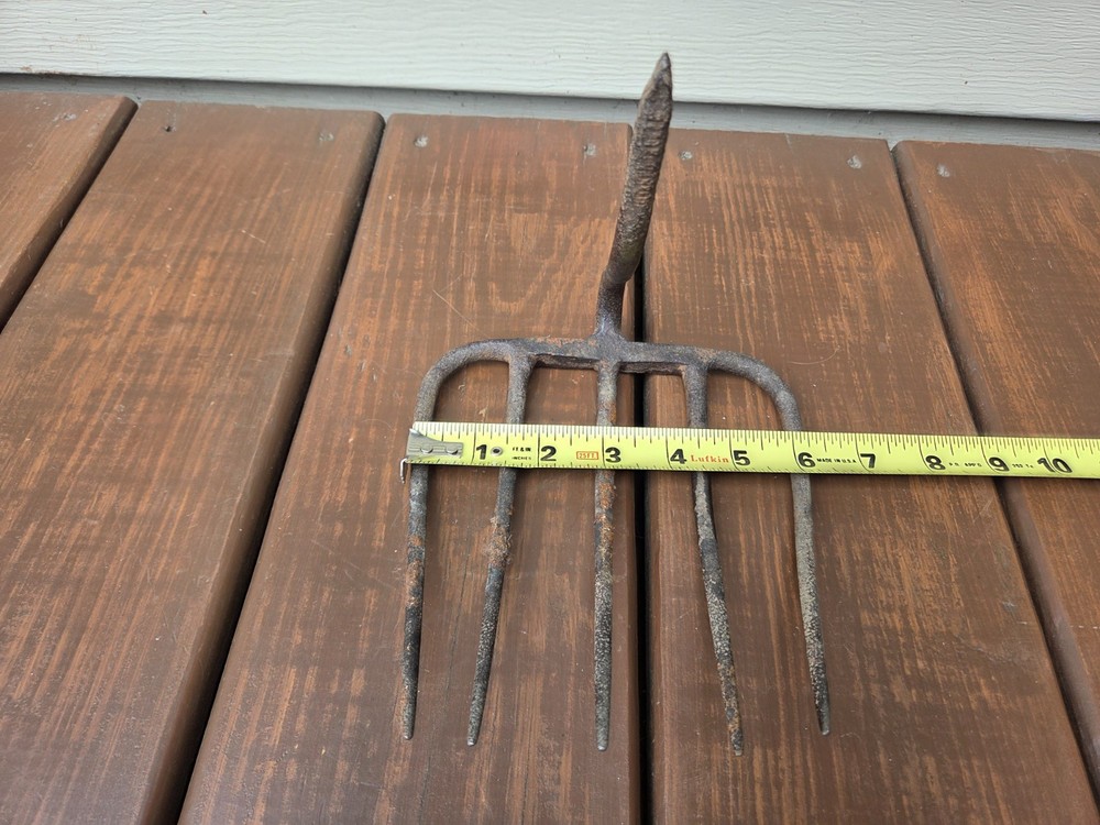 Vintage Primitive Bent Fork Rake Head 5 Tines Rusty Rustic no handle