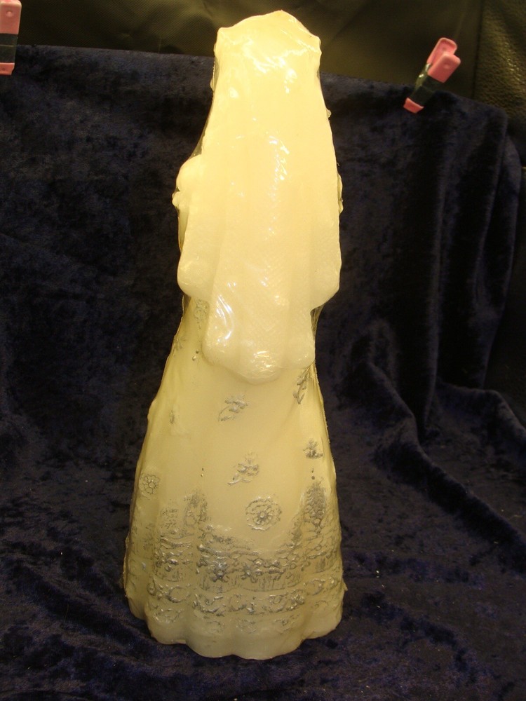 BRIDE CANDLE ~ 10”x4” ~ Excellent Condition ~