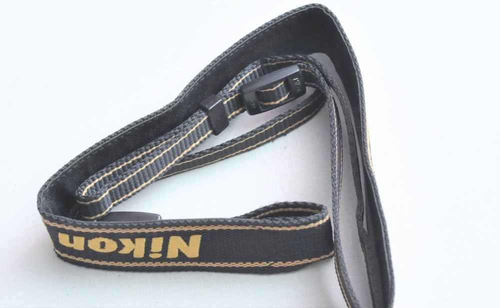 Nikon F6 Strap *EX*
