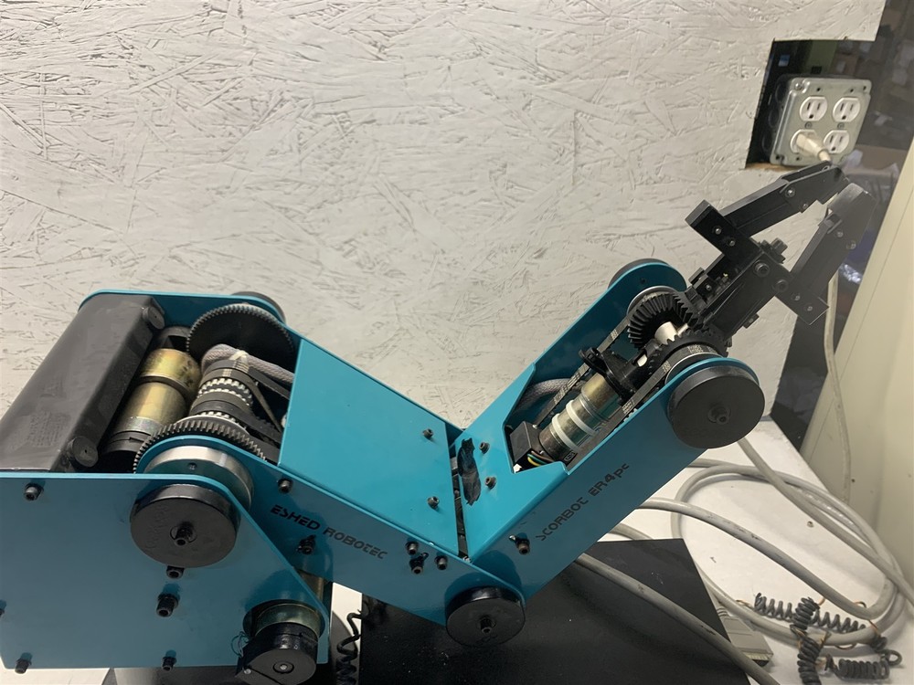 ESHED SCORBOT-ER 4PC ROBOT ARM SCORBOT-ER 4PC CONTROLLER