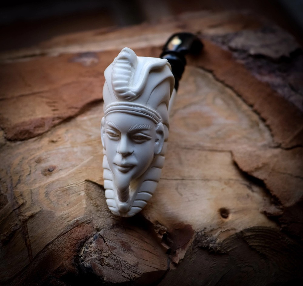 Pharaoh Patterned Block Meerschaum Pipe With Leather Case- Astaş Meerschaum