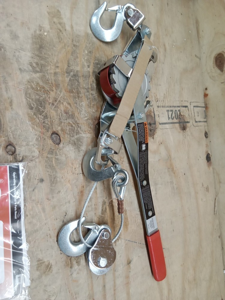 Dayton 61La33 1000/2000 Lbs. Cable Ratchet Puller
