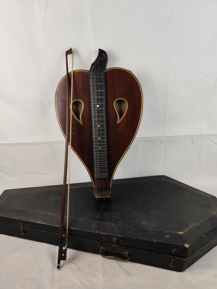 1900 Leaf Body 4 String Arch Psalter