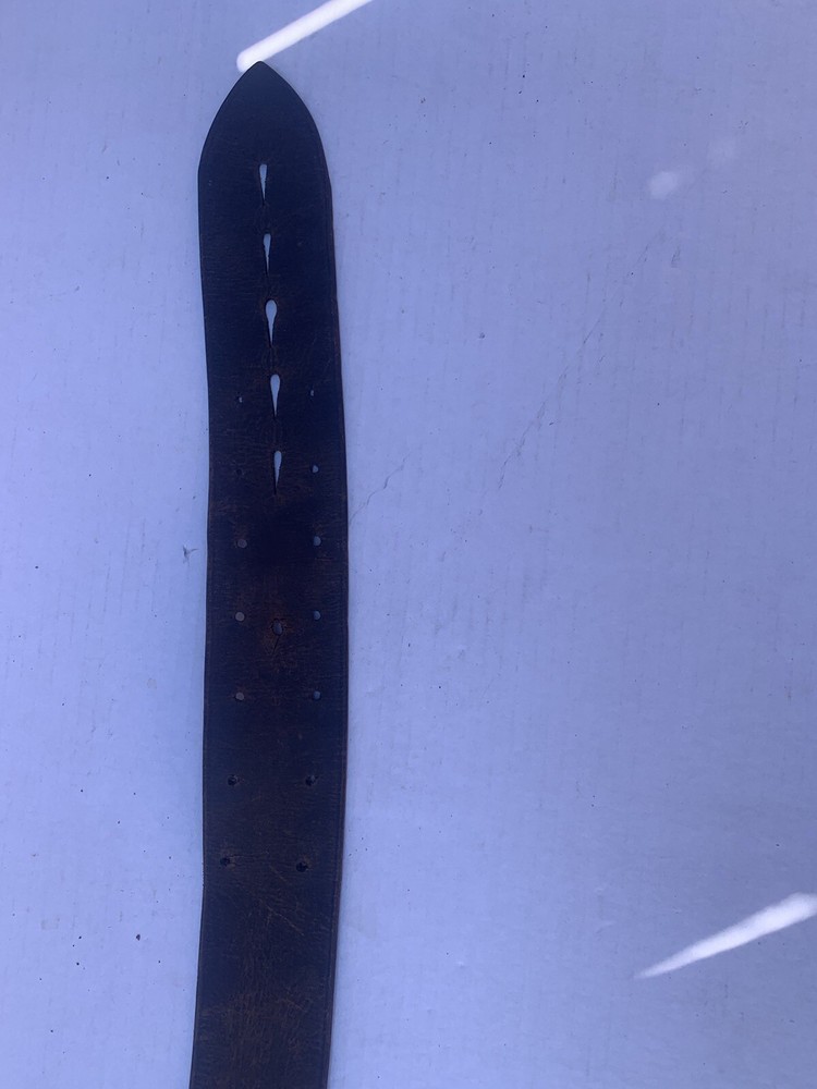 Old Leather Belt ww1 / 2 ?