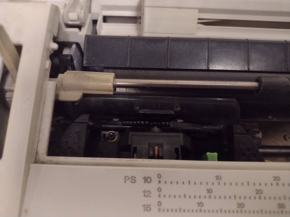 Panasonic Electronic Typewriter KX-E2020 - Read Description