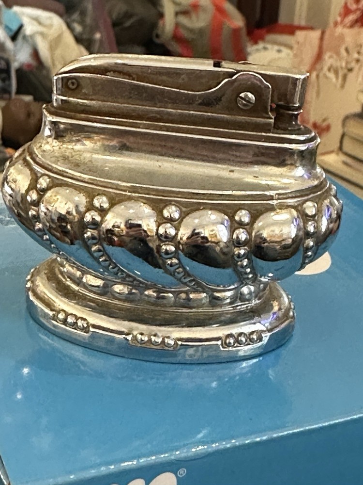 VINTAGE RONSON "CROWN" SILVER PLATED TABLE LIGHTER