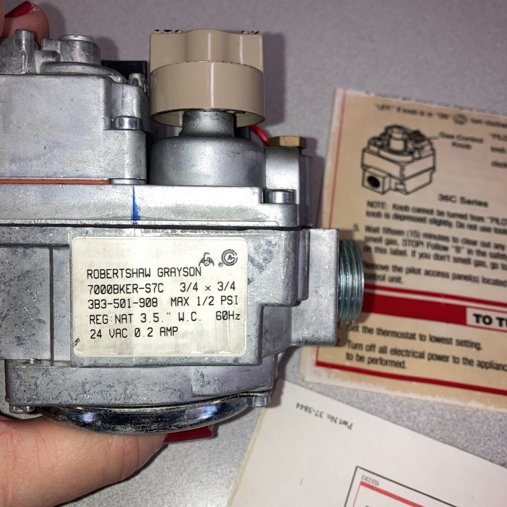 robertshaw gas valve for K Pilot Ignition System 700-061 24 Volt