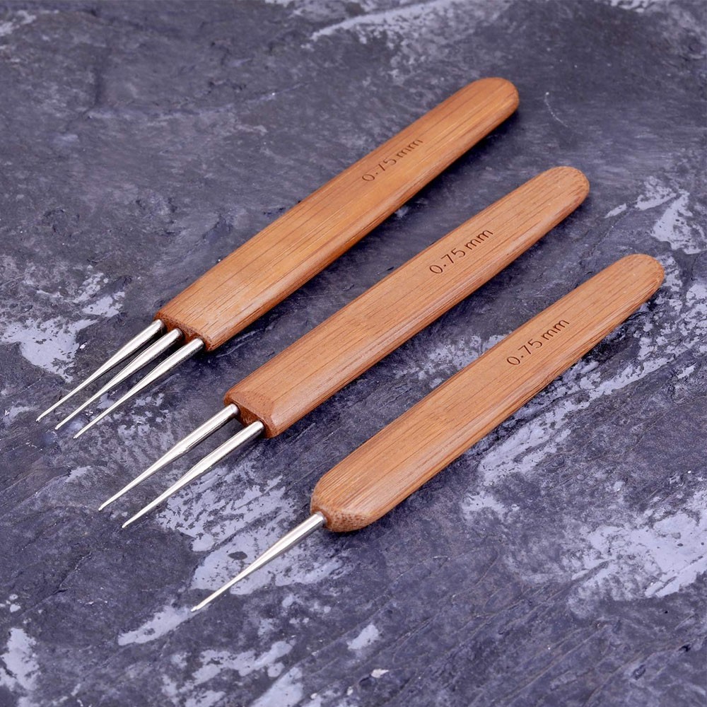 Braiding Hair Locking Tool Bamboo Handle Dreadlock Hook Crochet Needle Tool