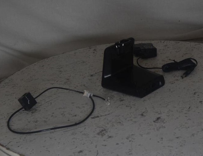 Plantronics C054-XD Wireless Phone System Charging Base SEE NOTES