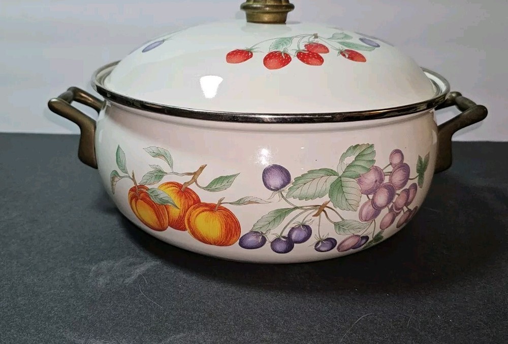 Vintage Regency Spring Fruit 4.5 Quart Dutch Oven