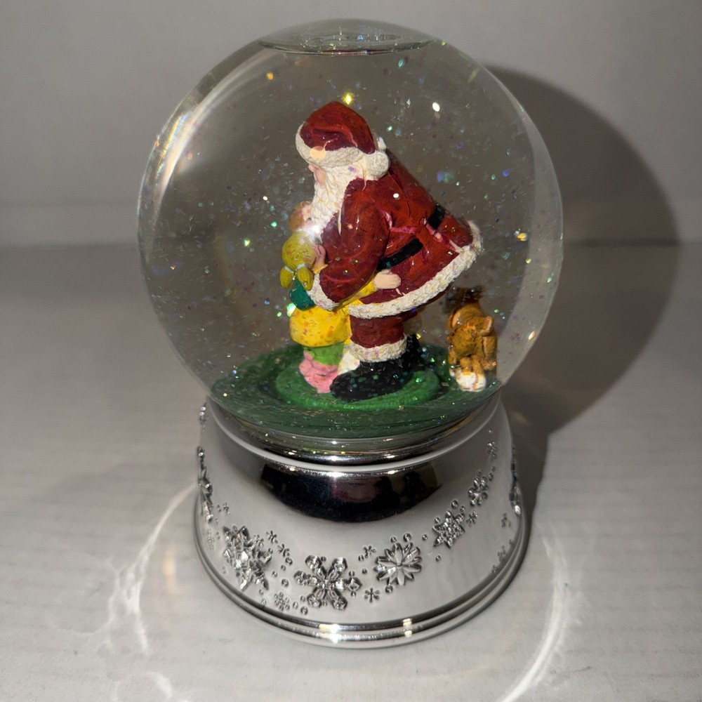 Reed & Barton Winter Traditions Santa Musical Snow Globe