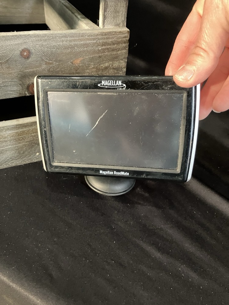 Magellan RoadMate 1470 GPS Navigation AS IS