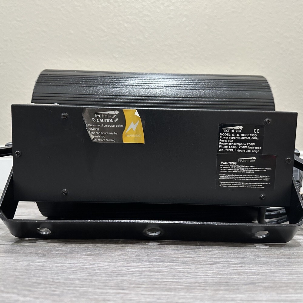 TECHNI-LUX: Strobe 750w 120v DMX