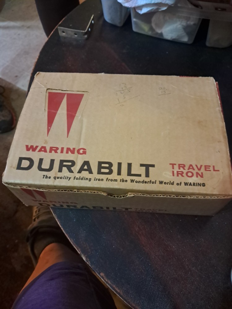 Pre-owned Never Used Traveling Iron 195-B