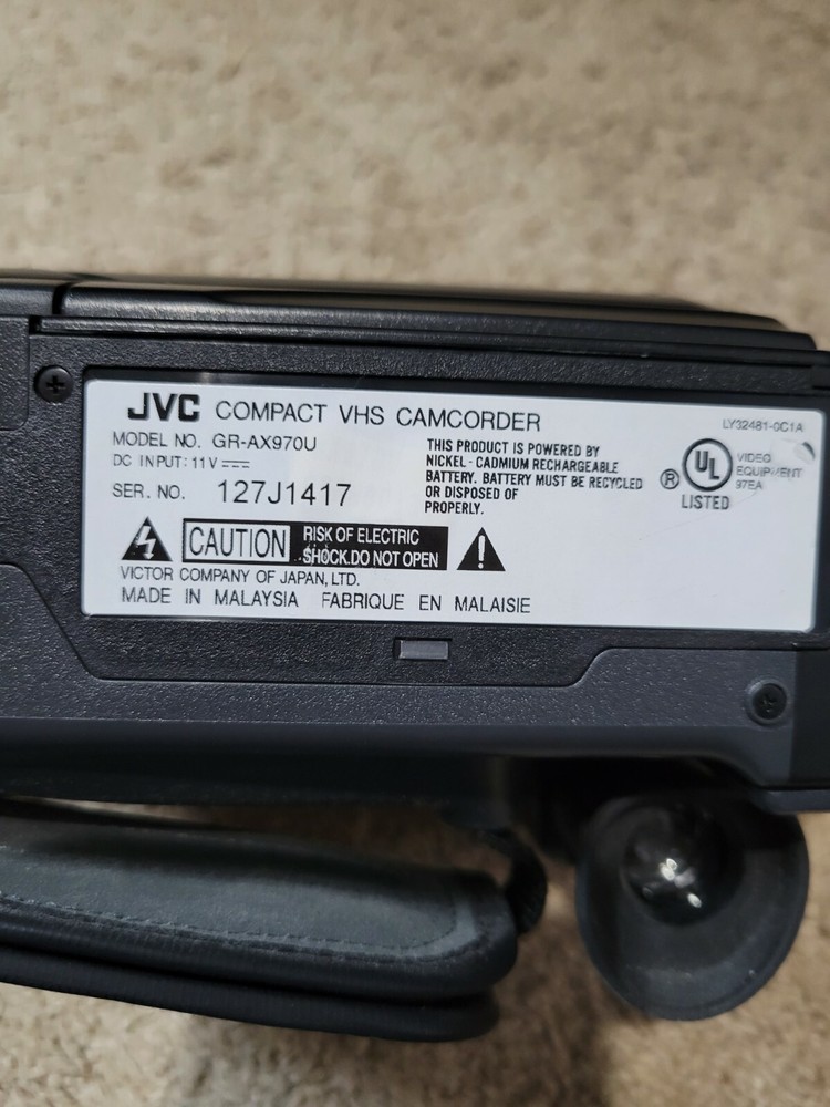 JVC GR-AX970U Compact VHS Camera