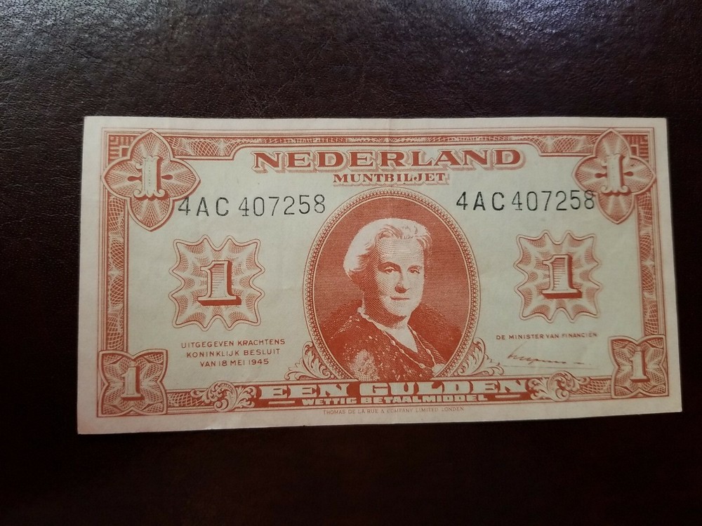 NETHERLANDS 1 GULDEN BANKNOTE WILHELMINA 1945