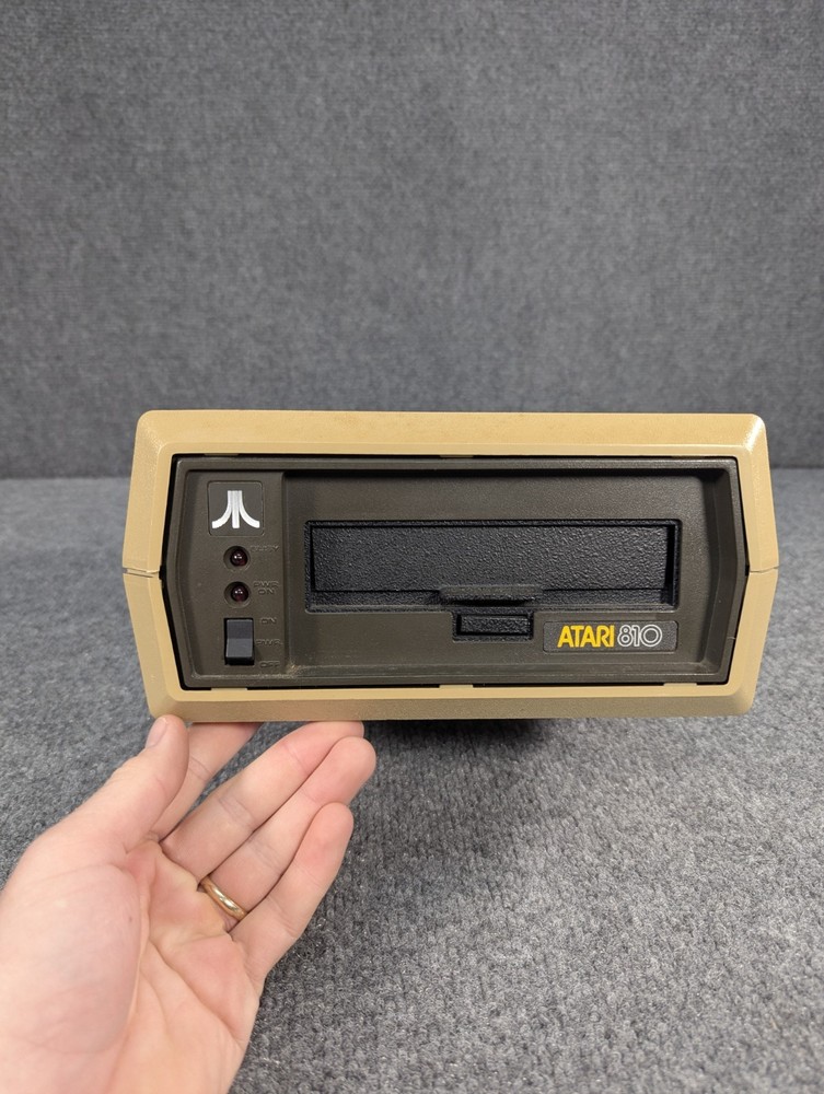 Atari 810 FLOPPY DISK DRIVE UNTESTED