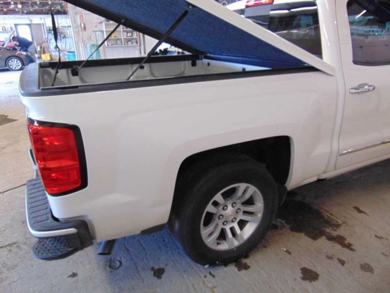 CD/DVD Disc Player 15-16 ESCALADE 13594481