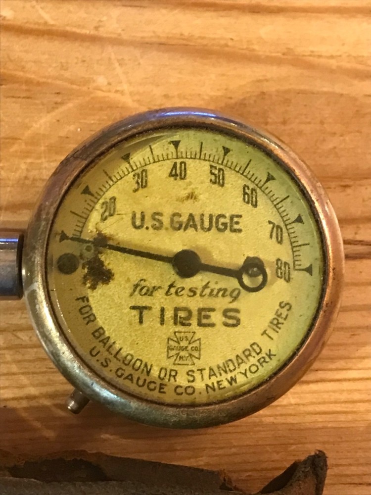 Vintage U.S Gauge for Testing Tyres