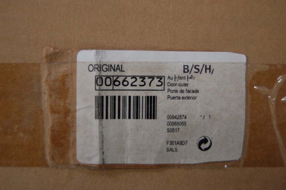 00662373 MICROWAVE DOOR