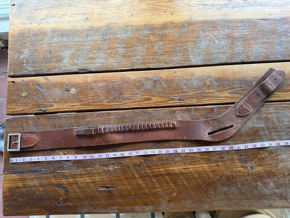 Vintage HUNTER leather Bullet Belt