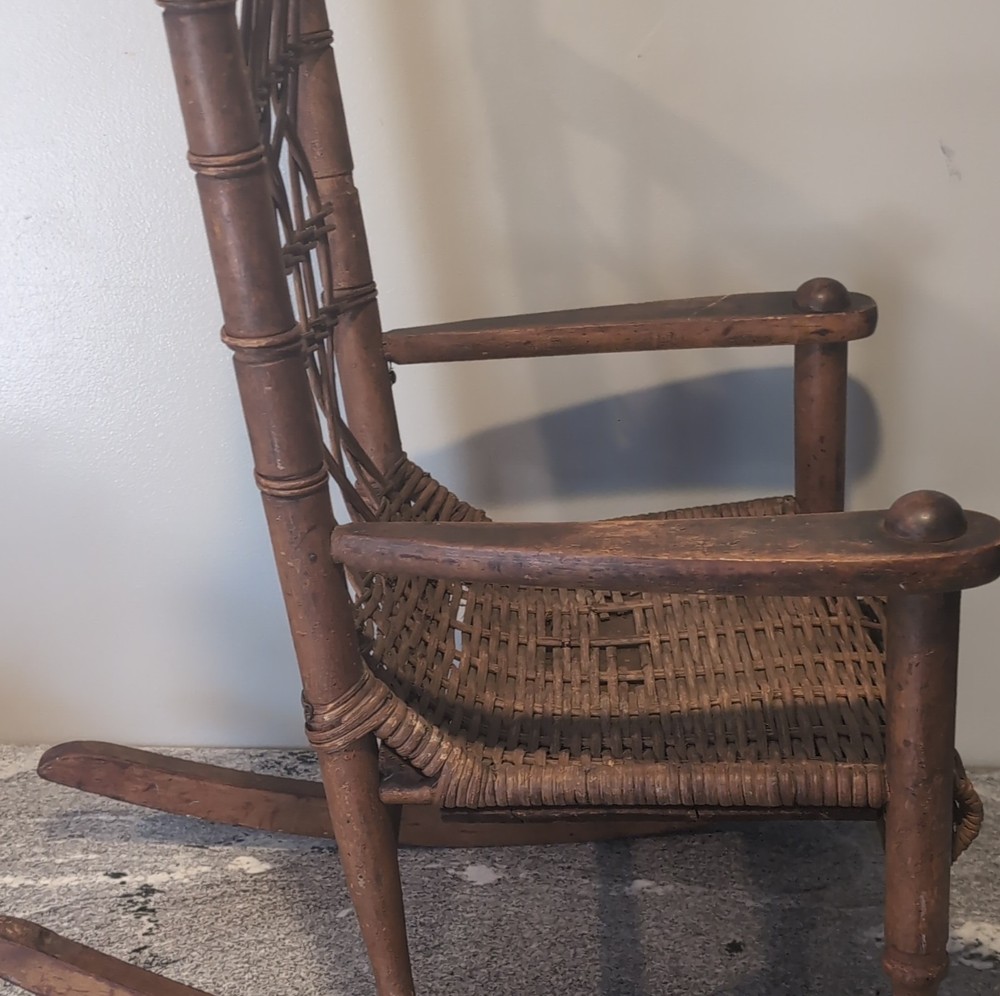 Antique Wooden Wicker Rocking Chair with Arms, Brown, Indoor, Solid Pattern
