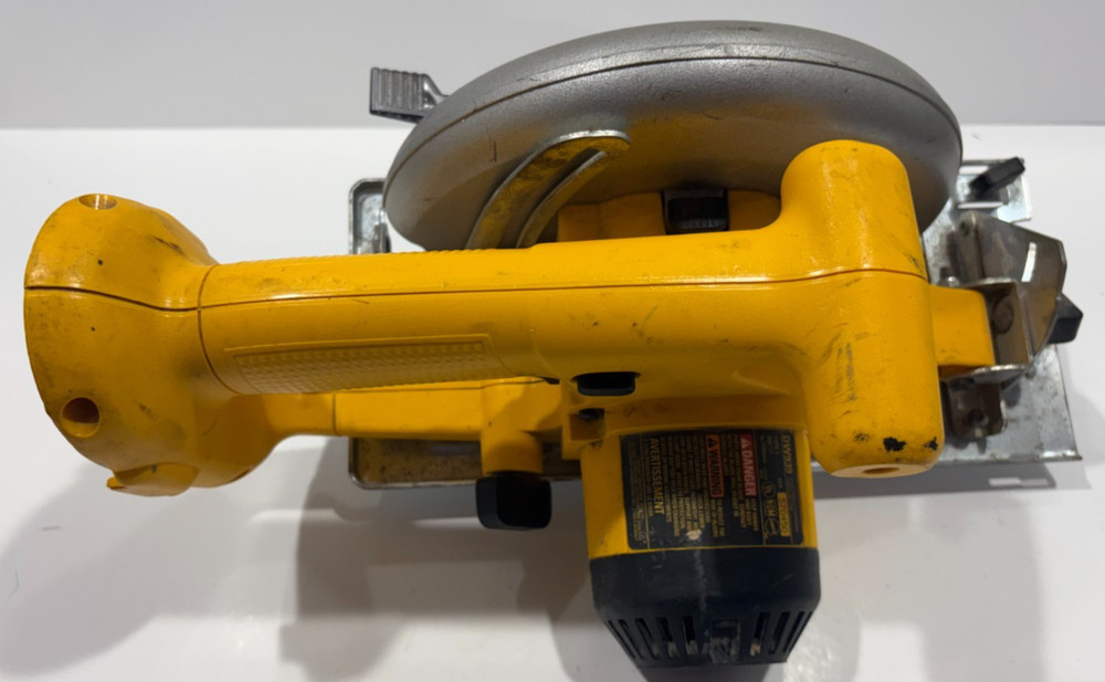 DeWalt DW939 18V Cordless Circular Saw – Bare Tool with Blade
