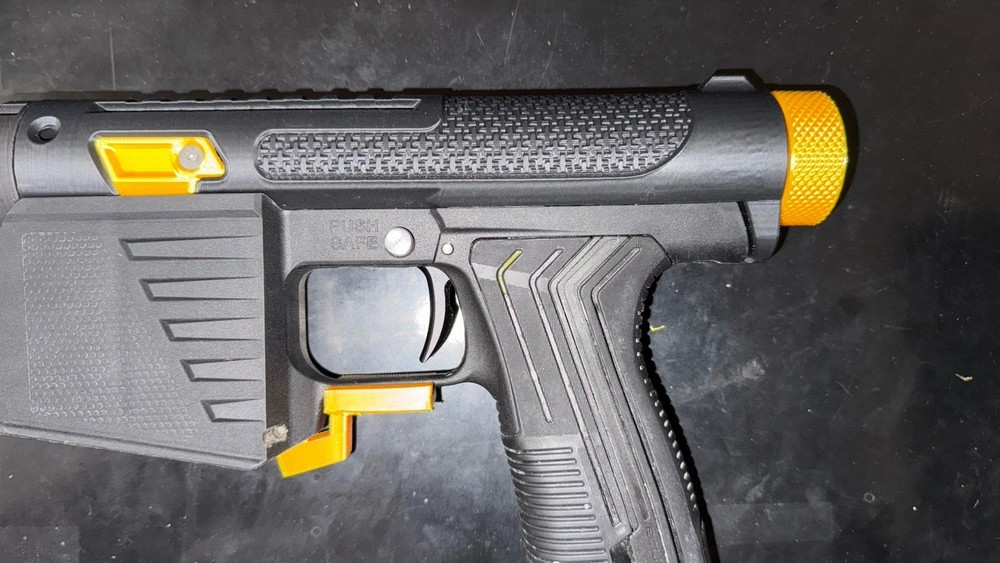 EMF100/ MG100 BODY KIT