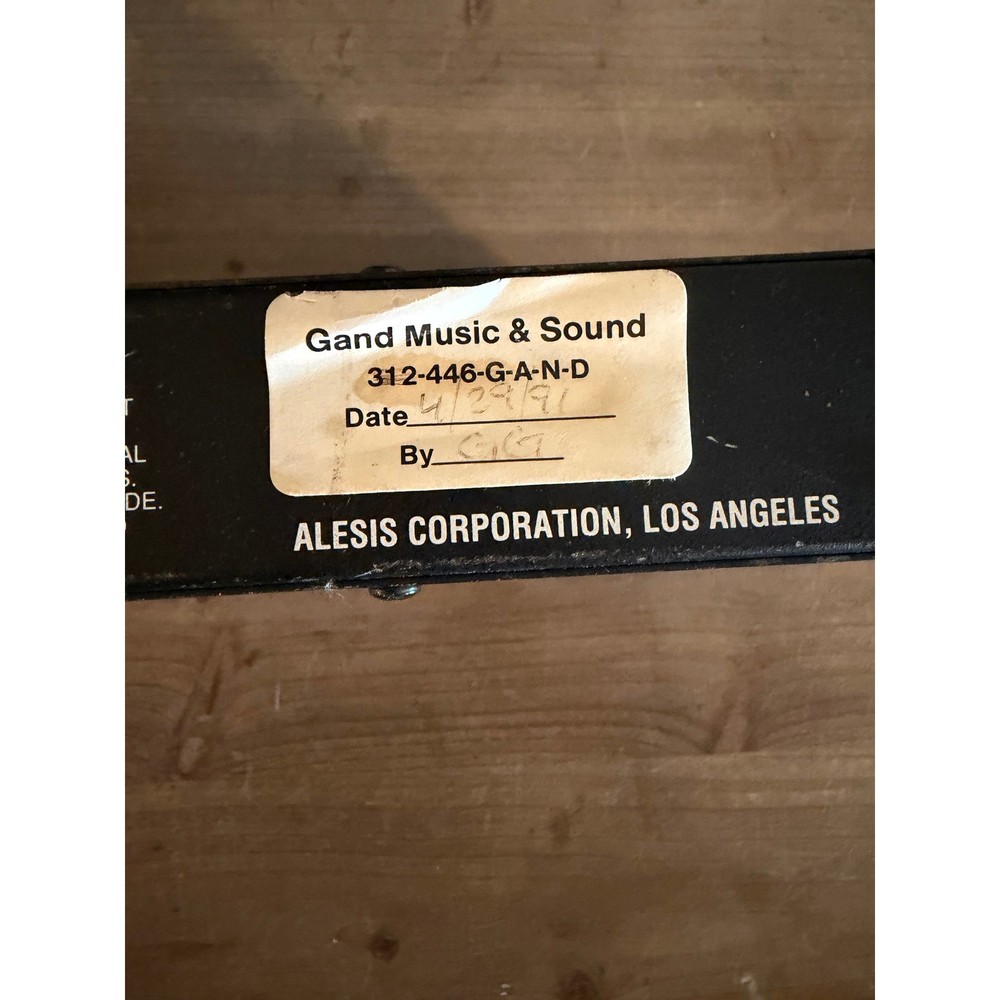 Alesis Quadraverb 20K Bandwidth Simultaneous Digital Effects Processor Rack