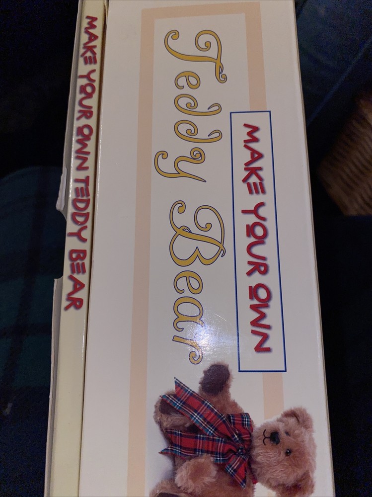 MAKE YOUR OWN TEDDY BEAR Book And Kit