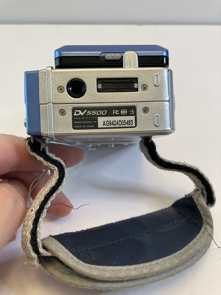 DV5500 MUSTEK Video Camera MPEG4 Digicam No Cords Untested