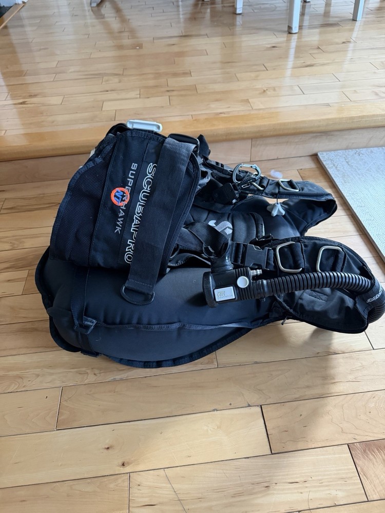 Scuba Pro Super Hawk Diving BCD Buoyancy Compensator LG