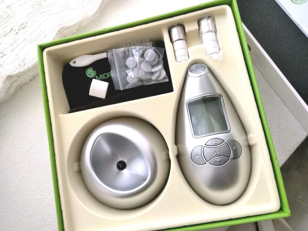Microderm GLO Diamond Microdermabrasion Machine Kit New In Box