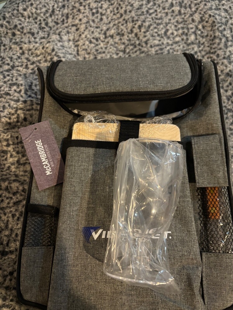 mccambridge wine and cheese bag