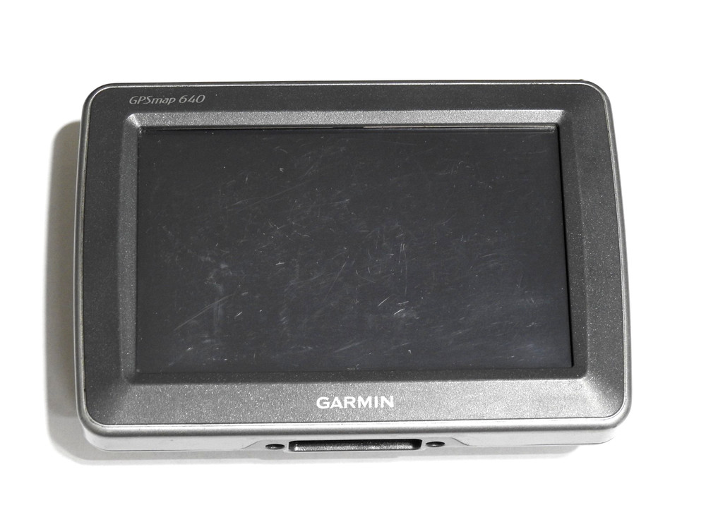 Garmin GPSMAP 640 Auto/Marine Chart Plotter w/Accessories Used