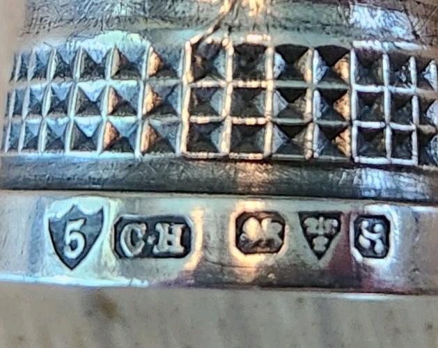 Charles Horner 1923 Chester Solid Sterling Silver Thimble Antique Daisy Diamond