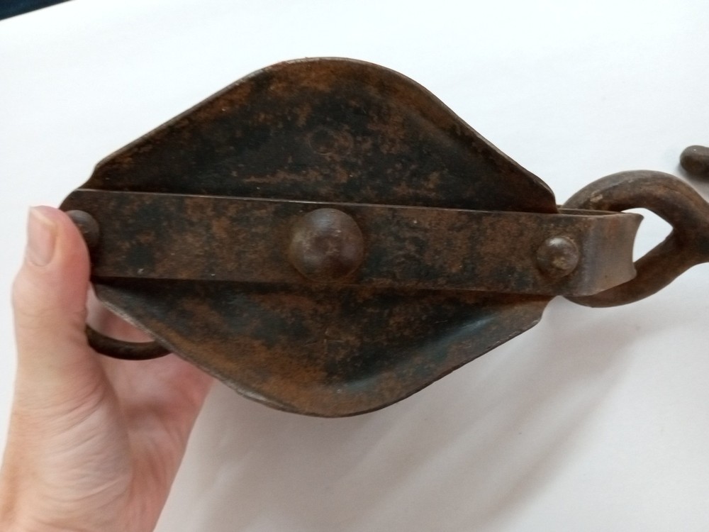 Vintage Cast Iron Triple Rope Pulley