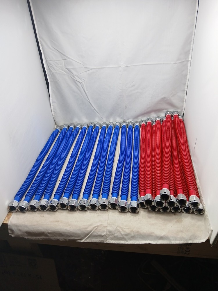 Lot Of 25 Everbilt 3/4" X 18" Water Heater Flex Connector Red & Blue New Openbox