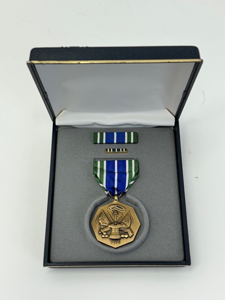 US Army Boxed Achievement Medal Set