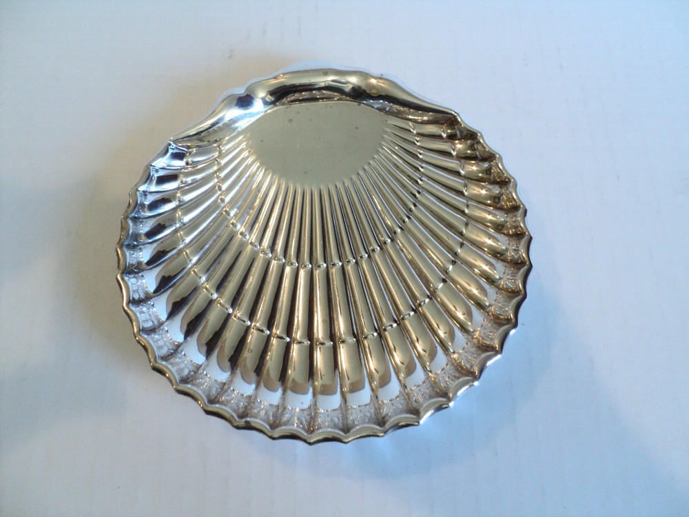 MID-CENTURY FISHER STERLING SILVER "SHELL" SHAPED FOOTED DISH