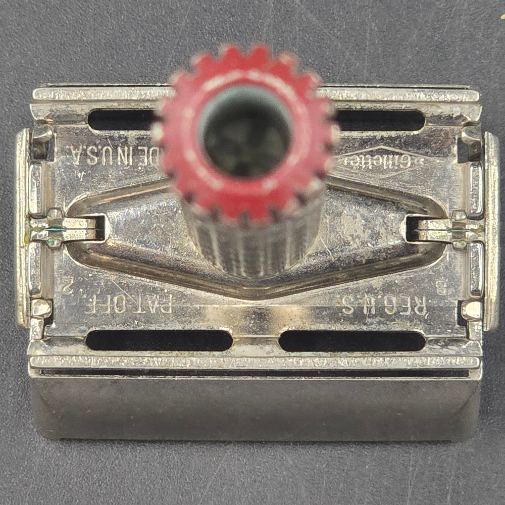 Vintage 1956 Gillette Super Speed Red Tip DE TTO Razor Date Code B2