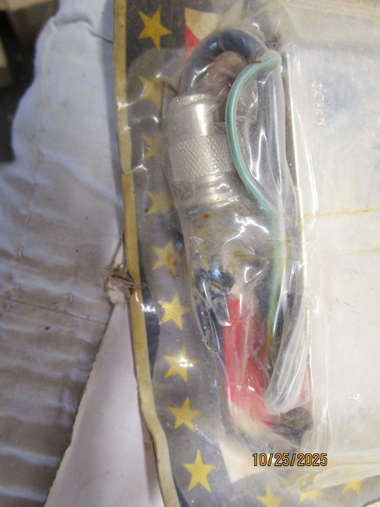 CB TRANSCEIVER MOUNTING BRACKET (NOS)