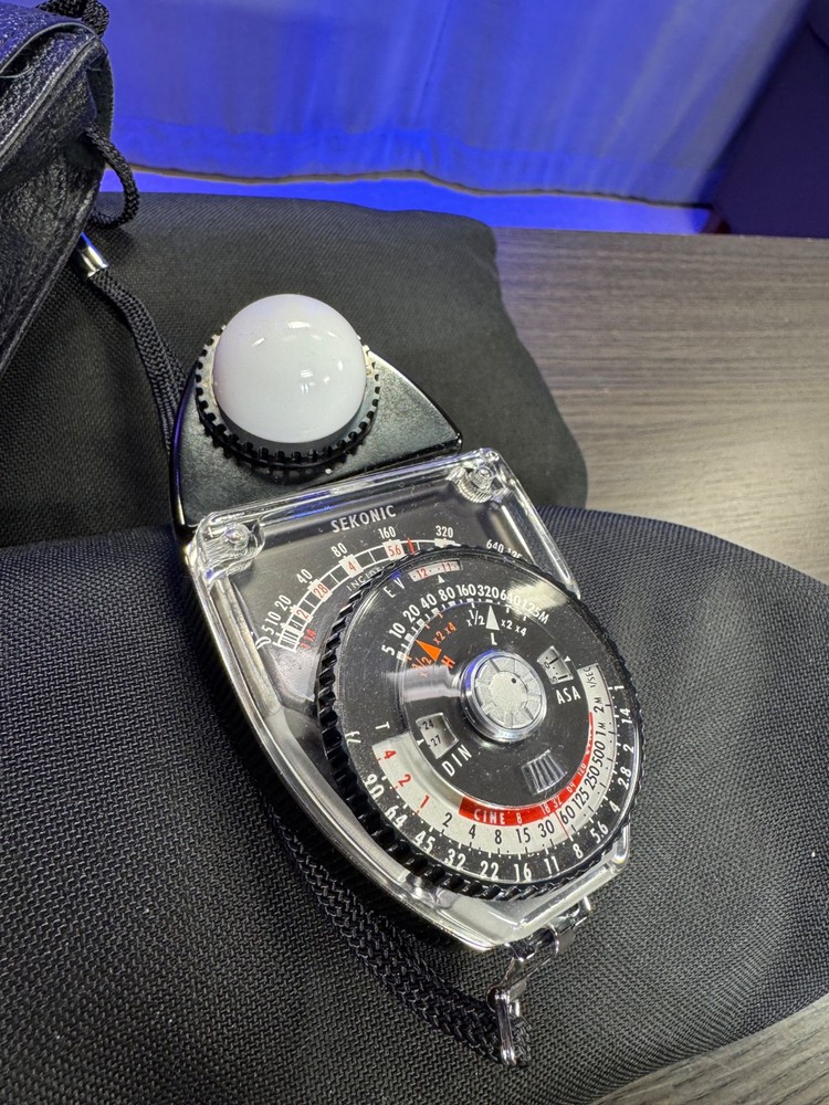 Sekonic L-398 Studio Deluxe Light Meter-NICE