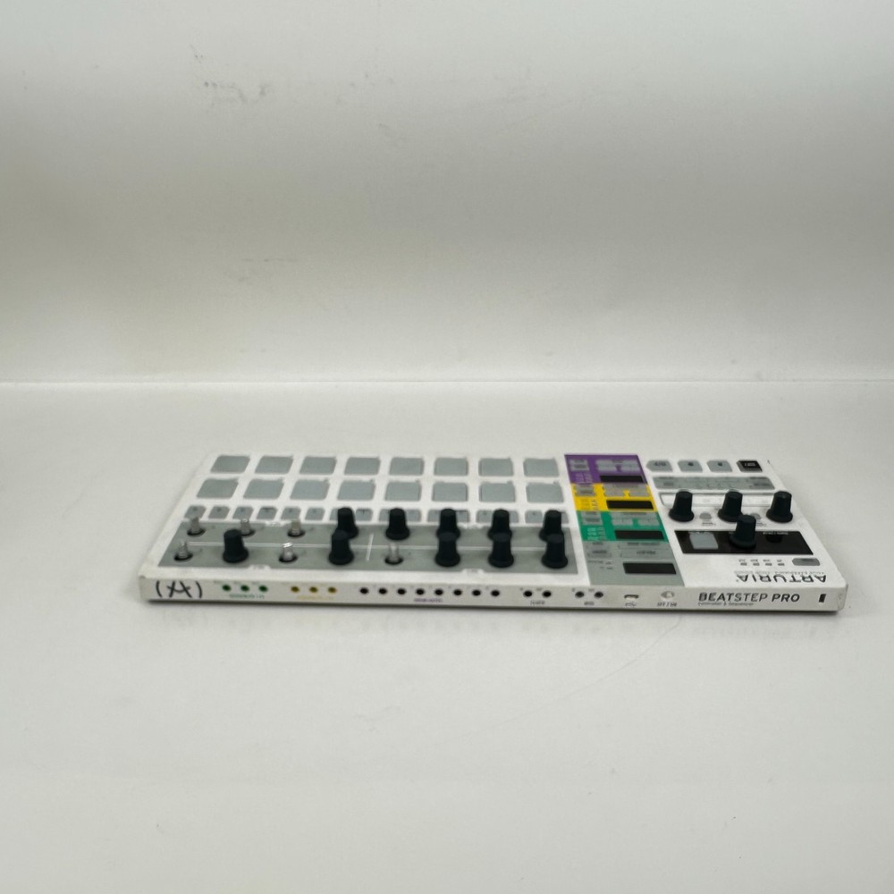 Arturia BeatStep Pro Controller & Sequencer White; AS-IS