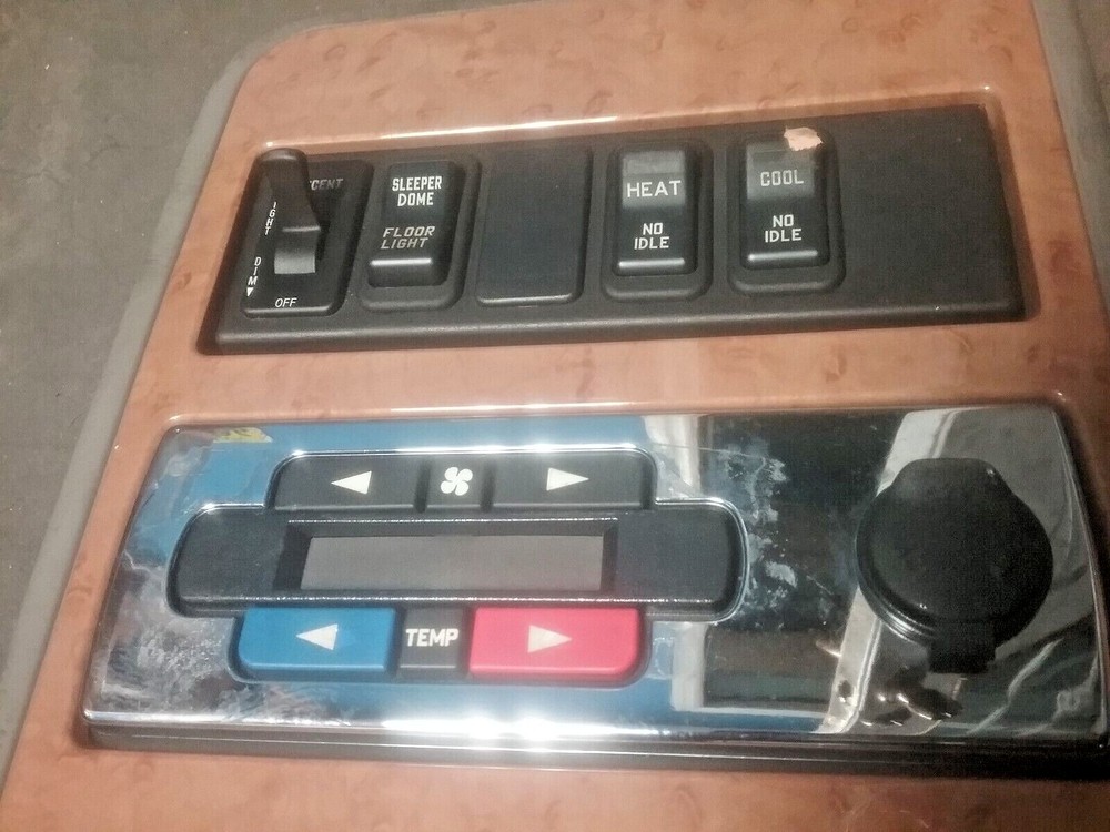 INTERNATIONAL SLEEPER CONTROL PANEL XS197073