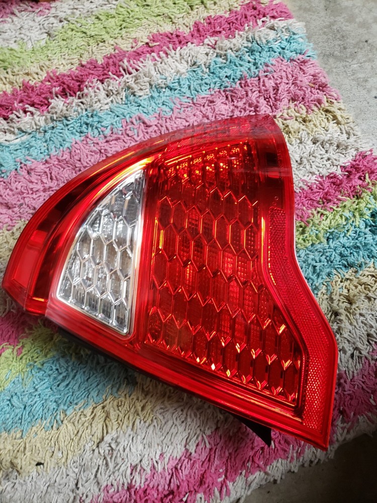 ✅✅ Tail Light Passenger Side Ford Fusion Right RH OEM