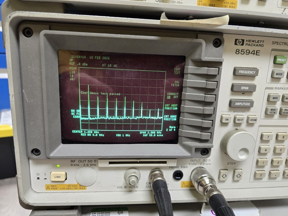 HP 8594E Spectrum Analyzer, 2x w/ OPT 105, 041