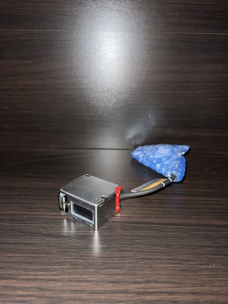 KEYENCE LR-TB2000C Detection Laser Sensor