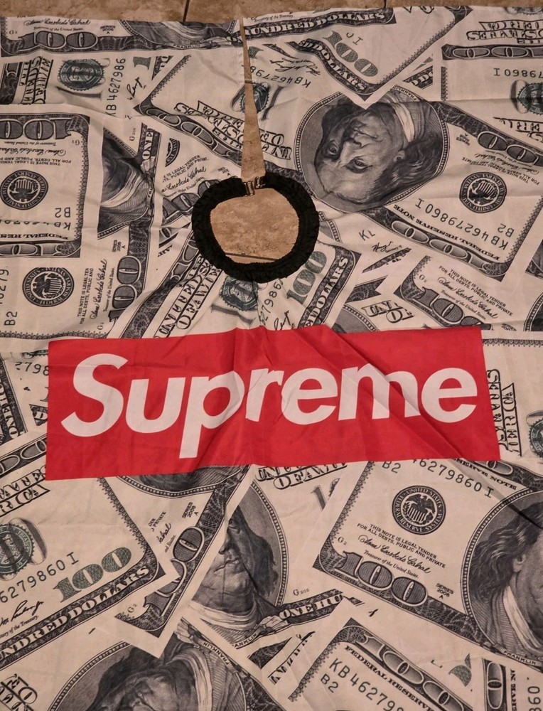 Barber Cape (Money)