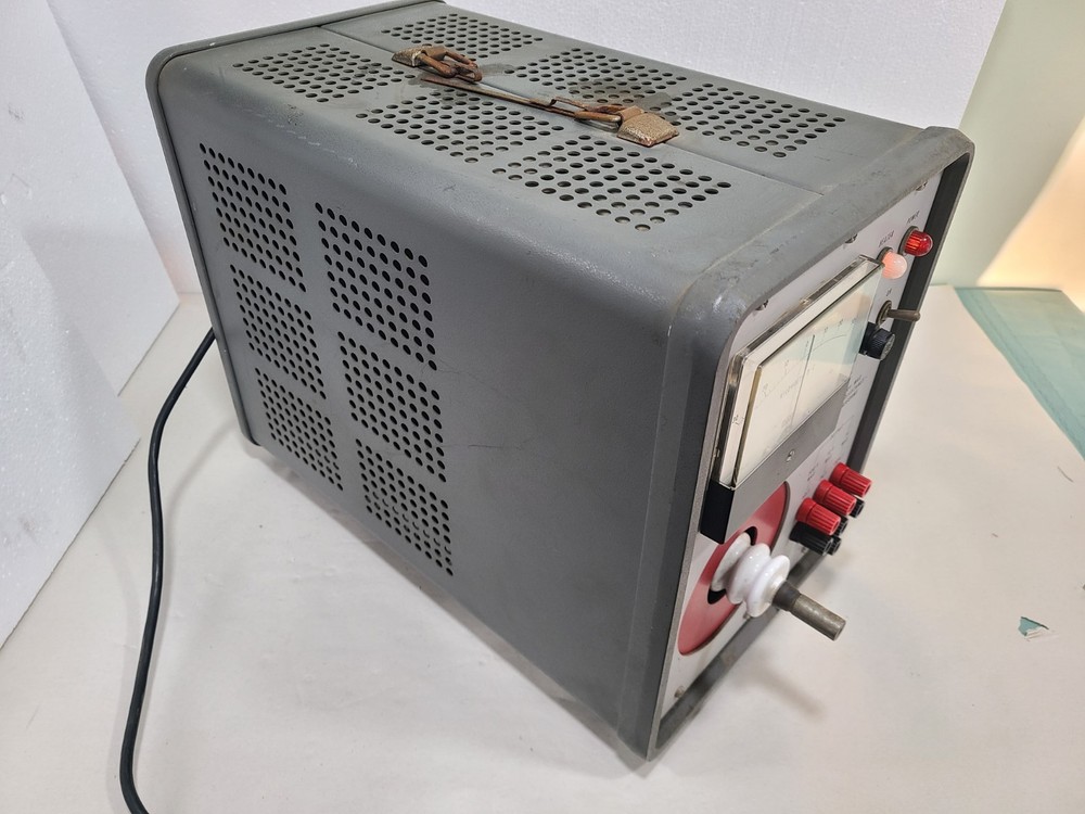 VINTAGE High Voltage 30KV DC MAX TESTER, POWERS UP, AS IS UNTESTED